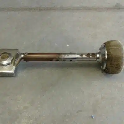 knee kicker/carpet stretcher