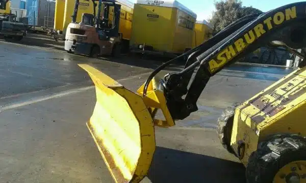 SKID STEER LOADER - Image 12