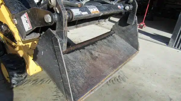SKID STEER LOADER - Image 4