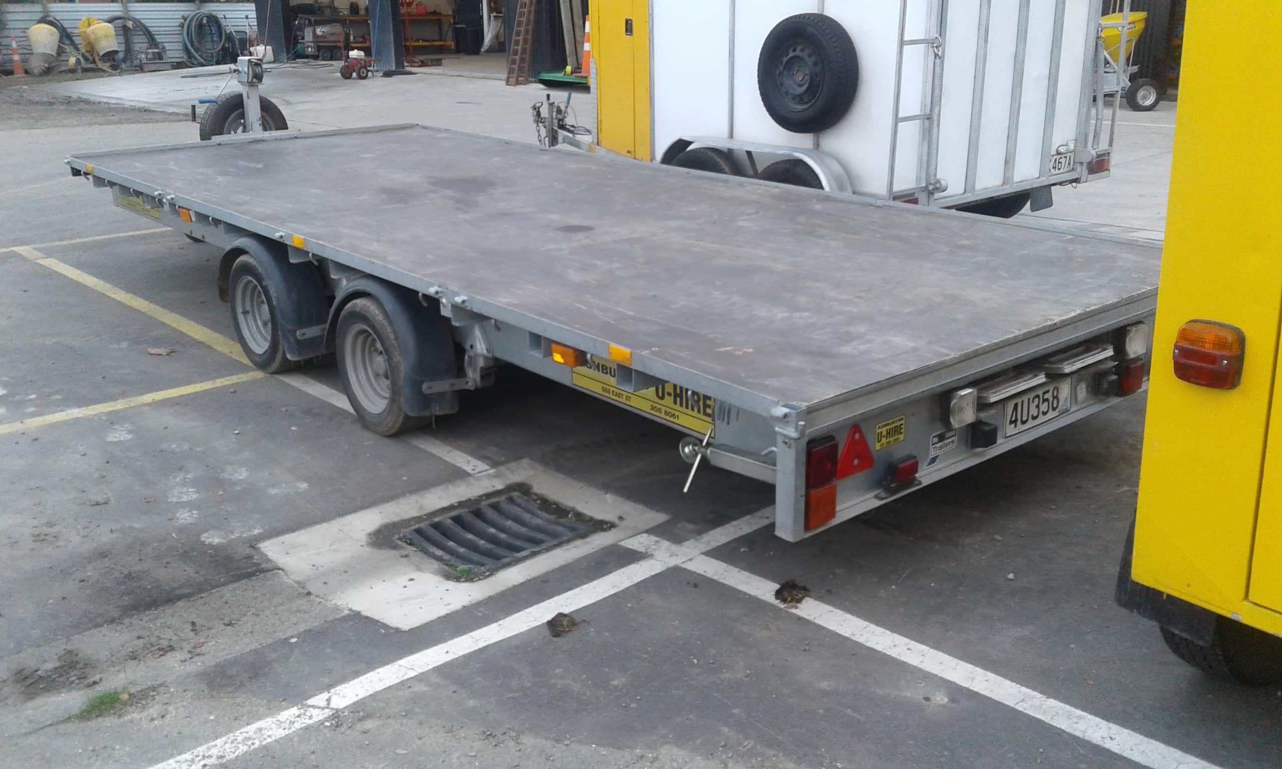 flatbed trailer1