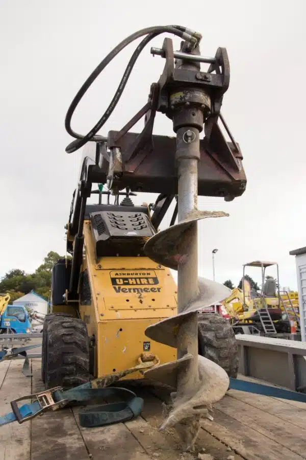 SKID STEER LOADER - Image 3