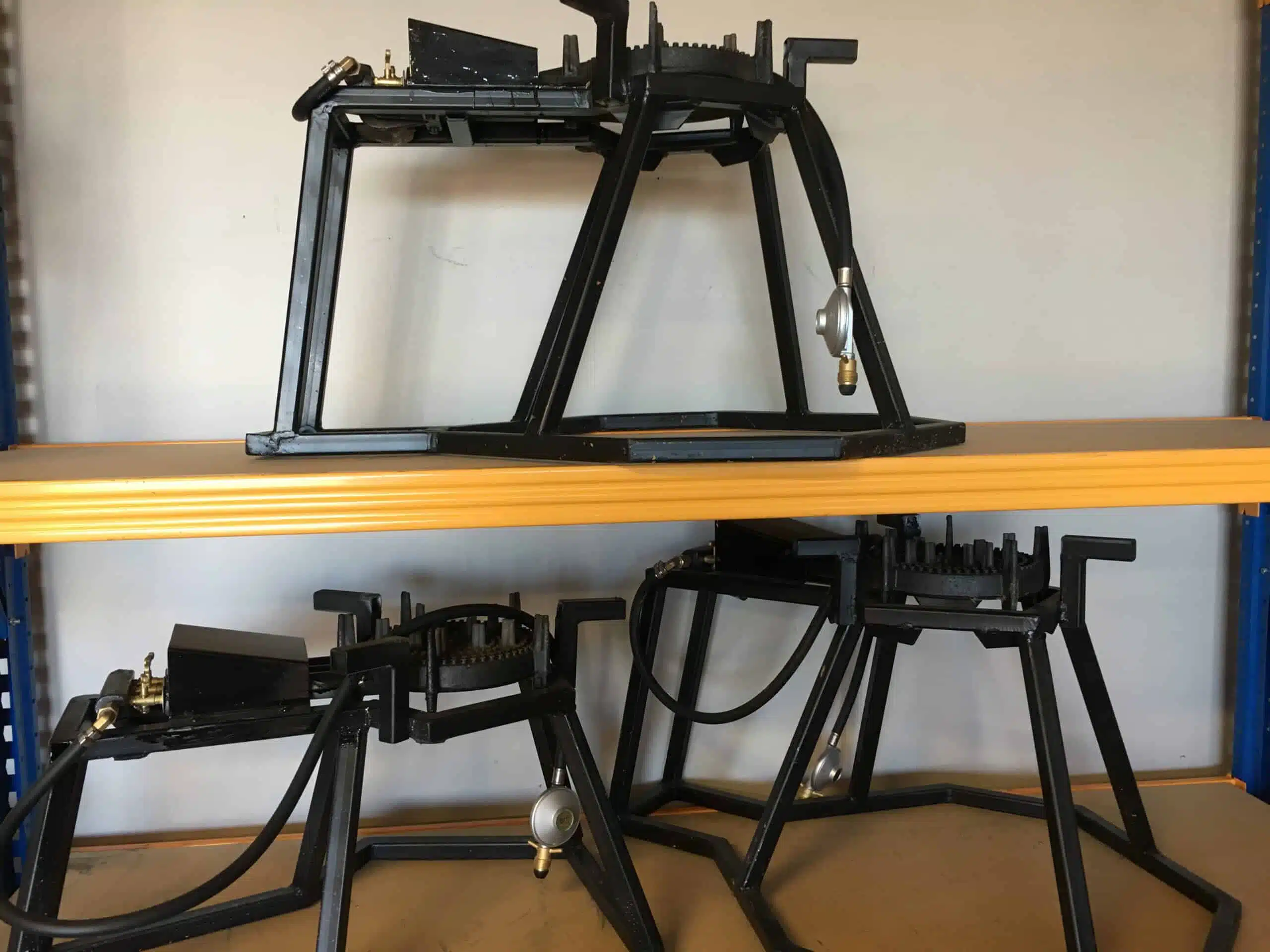 GAS COOKER ON STAND - Image 6