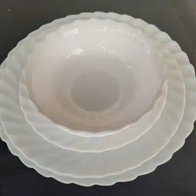 deluxe crockery